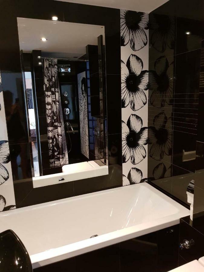 Sloneczny Apartment Kielce Luaran gambar
